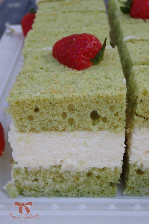 Piškótový koláč na zeleno